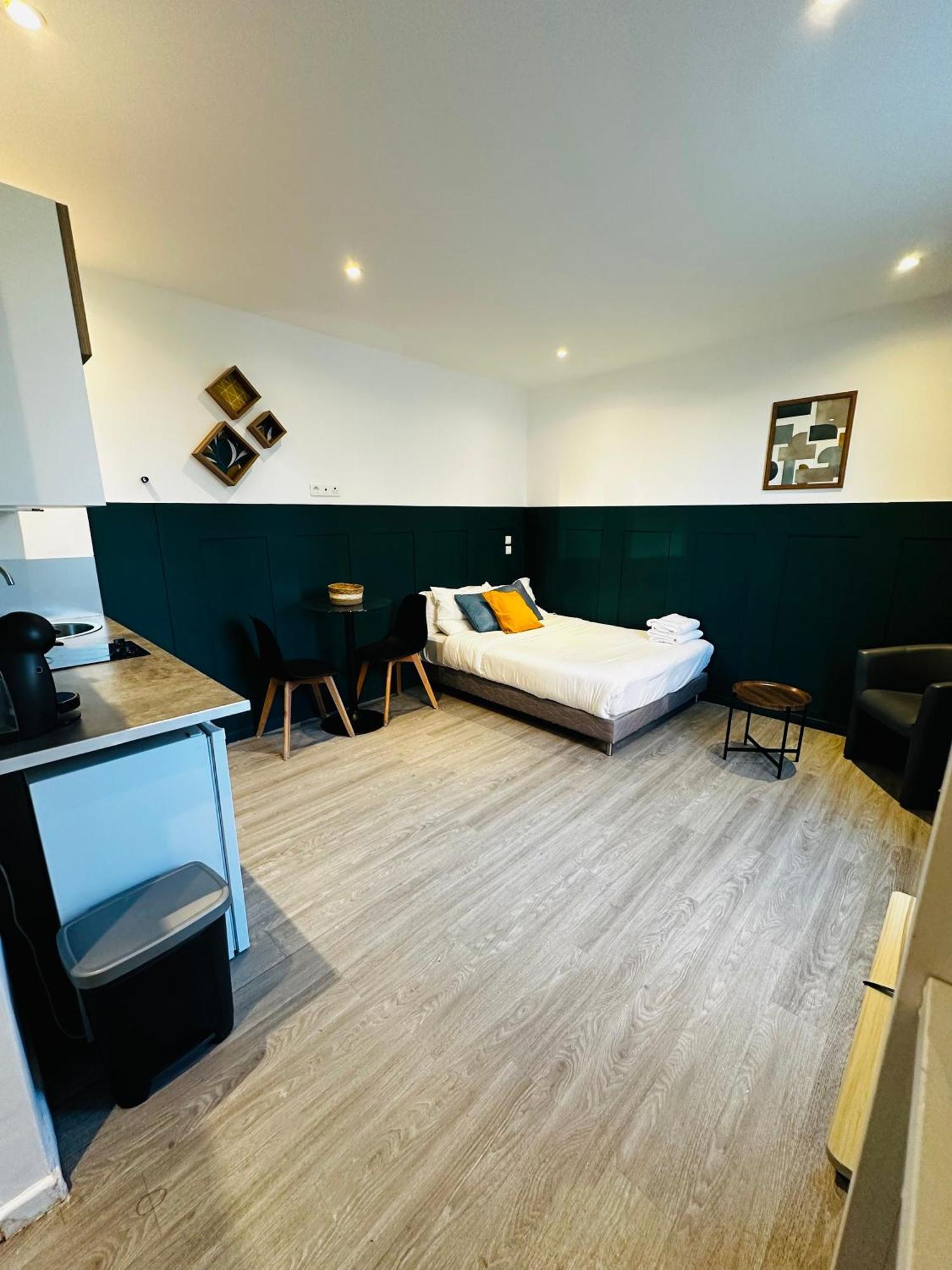 Btobed - Location Professionnelle - 2 Studios Confort - Proche Parc Des Expos Et Stade De France Le Bourget Ngoại thất bức ảnh